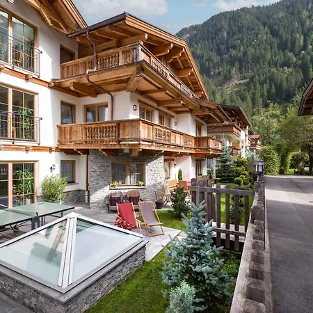 Appartementhaus Adlerblick * Mayrhofen